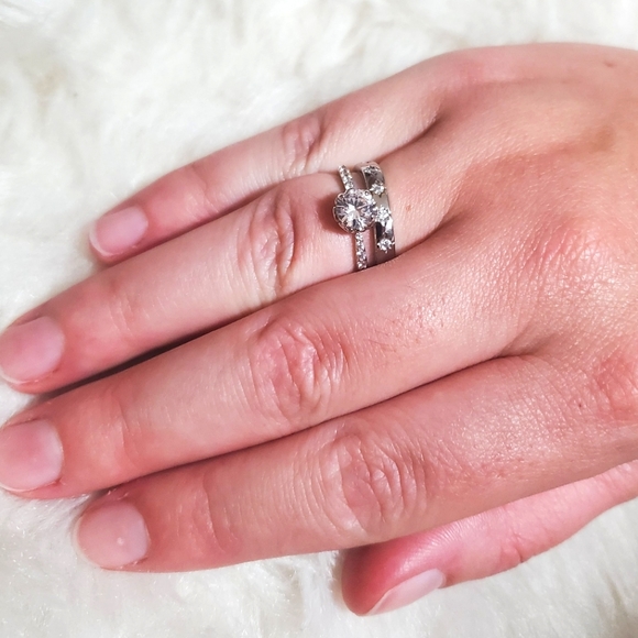 Rings - Picture 1 of 6